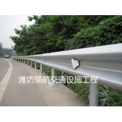【包您滿意】濰坊護欄廠家@道路護欄廠家?濰坊道路隔離欄@濰坊橋梁護欄？濰坊波形護欄？歡迎您致電！
