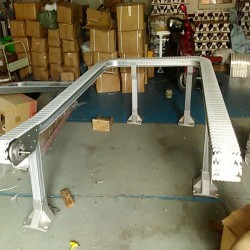齒形鏈U型140輸送機(jī) 鏈板輸送線  柔性鏈輸送線