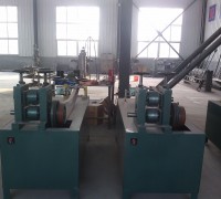 定制各種型號(hào)的扁絲機(jī)