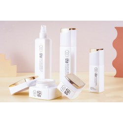 化妝品套裝瓶噴色燙金加工廠 化妝品噴霧瓶蒙砂燙金廠家